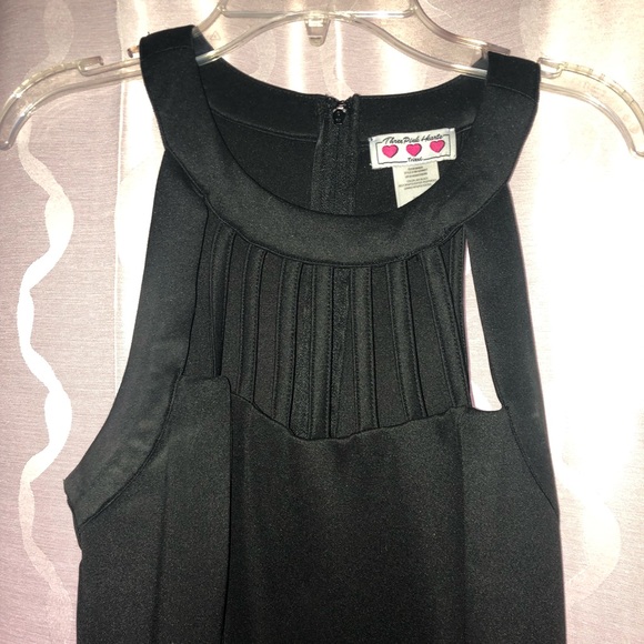 Black Dress - Picture 3 of 4